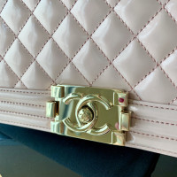 Chanel Boy Bag Patent leather in Nude