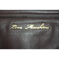 Moschino Love Umhängetasche aus Leder in Braun