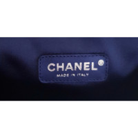 Chanel Clutch aus Seide in Blau