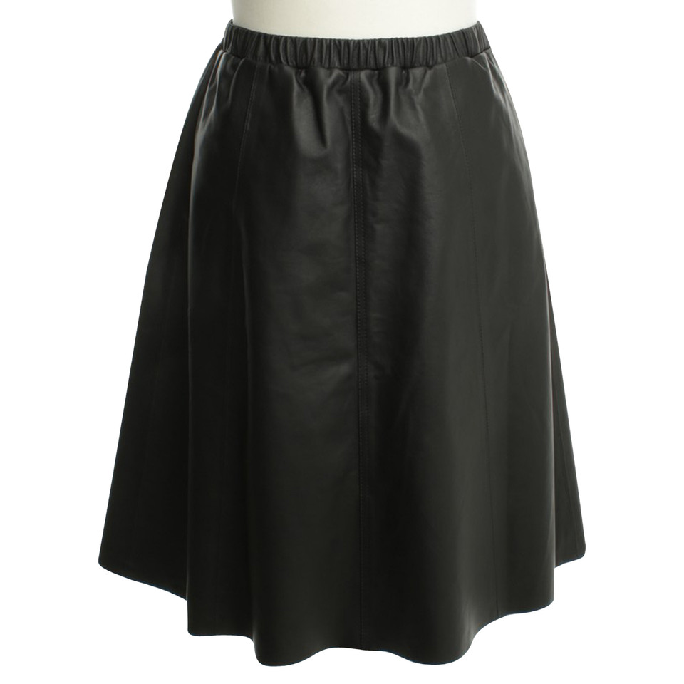 Closed Leather skirt in black