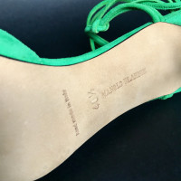 Manolo Blahnik Sandalen aus Leder in Grün