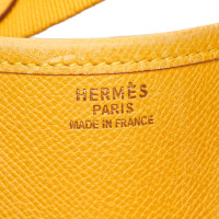 Hermès Evelyne GM aus Leder in Gelb