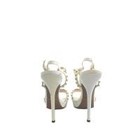 Prada Pumps/Peeptoes en Cuir en Blanc