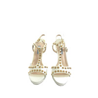 Prada Pumps/Peeptoes en Cuir en Blanc