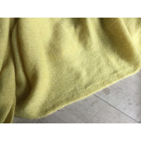 Valentino Garavani Echarpe/Foulard en Cachemire en Jaune