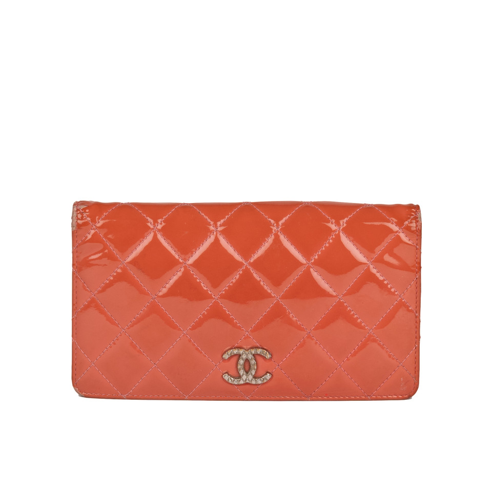 Chanel Täschchen/Portemonnaie aus Lackleder in Rosa / Pink