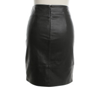 Hugo Boss Leather skirt in black