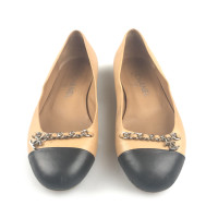 Chanel Slippers/Ballerina's Leer in Bruin
