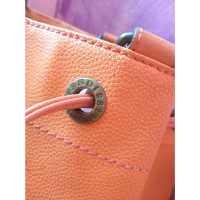 Fendi Handtasche aus Leder in Orange