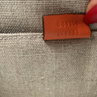 Gucci Umhängetasche aus Leder in Orange