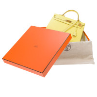 Hermès Kelly Bag aus Leder in Gelb