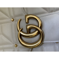 Gucci Marmont Bag aus Leder in Creme