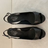Santoni Sandalen aus Leder in Schwarz