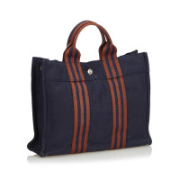 Hermès Fourre Tout PM Tote Bag aus Canvas in Blau
