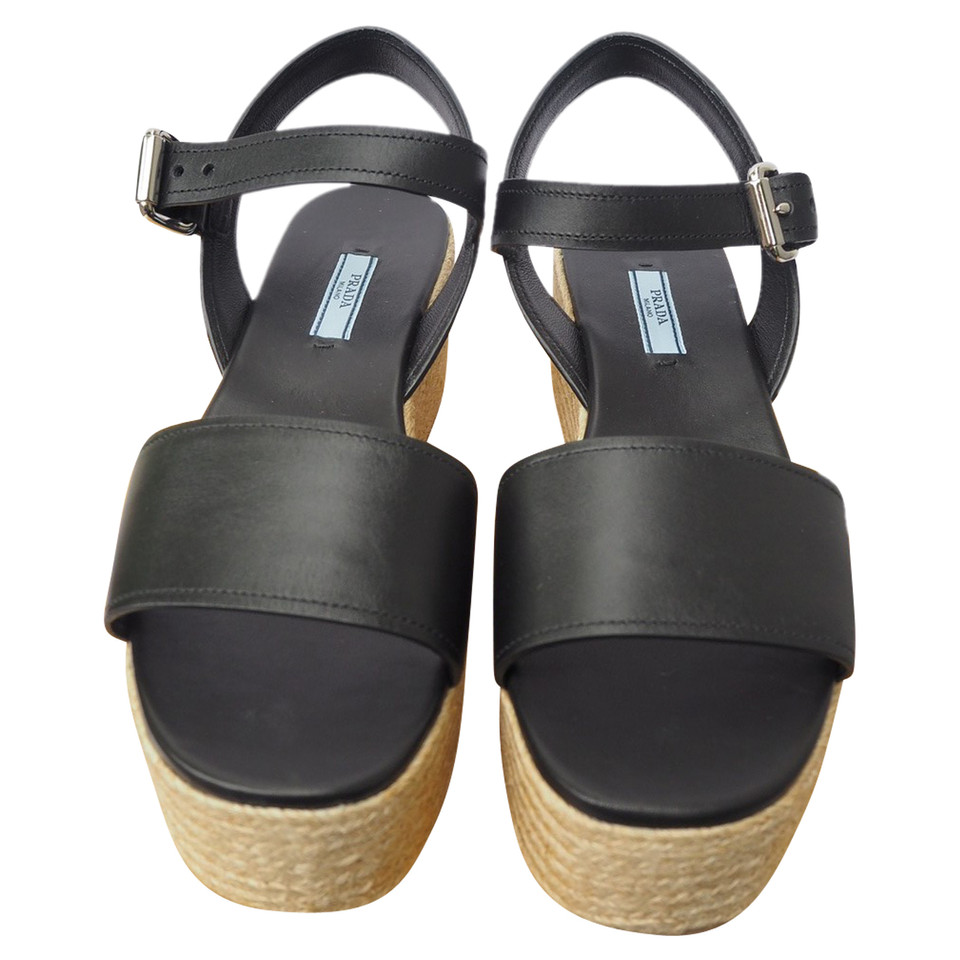 Prada Sandalen Leer in Zwart