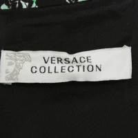 Versace Robe avec motif imprimé