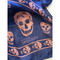 Alexander McQueen Scarf/Shawl Silk in Blue