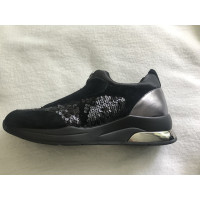 Liu Jo Sneakers aus Wildleder in Schwarz