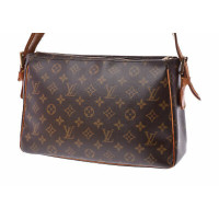 Louis Vuitton Cite aus Canvas in Braun