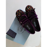 Prada Slippers/Ballerina's in Violet