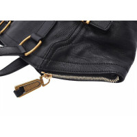 Yves Saint Laurent Handtasche aus Leder in Schwarz