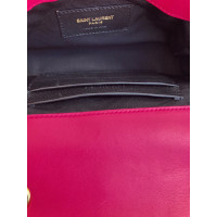 Saint Laurent Envelope Bag aus Leder in Rosa / Pink