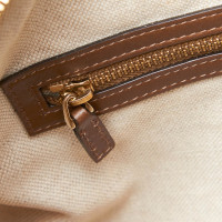 Gucci Handtasche aus Wildleder in Braun