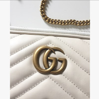 Gucci Marmont Bag aus Leder in Weiß
