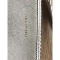 Coccinelle Clutch aus Leder in Grau