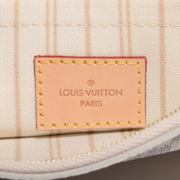 Louis Vuitton Pochette aus Canvas in Creme