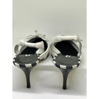 Manolo Blahnik Pumps/Peeptoes Canvas