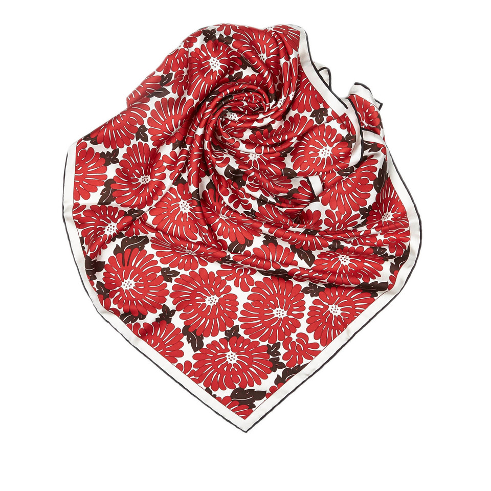 Fendi Scarf/Shawl Silk in Red