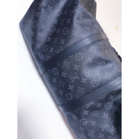 Louis Vuitton Reisetasche aus Canvas in Schwarz
