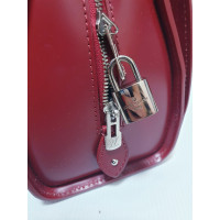 Louis Vuitton Handbag in Red