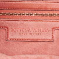 Bottega Veneta Umhängetasche aus Leder in Orange