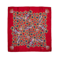 Chanel Scarf/Shawl Silk in Red