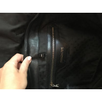 Patrizia Pepe Handtasche aus Leder in Schwarz