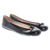 Prada Slippers/Ballerinas Patent leather in Black