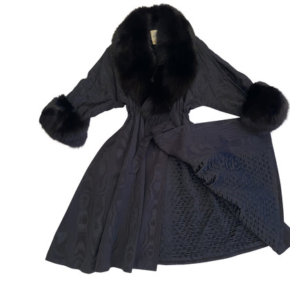 Hermès Jacke/Mantel aus Seide in Schwarz