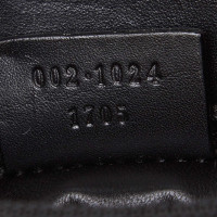 Gucci Handtasche aus Leder in Schwarz