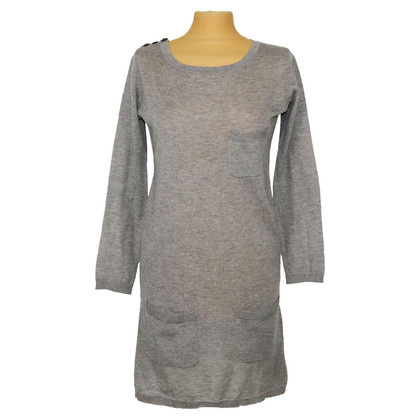 Ganni Kleid aus Wolle in Grau