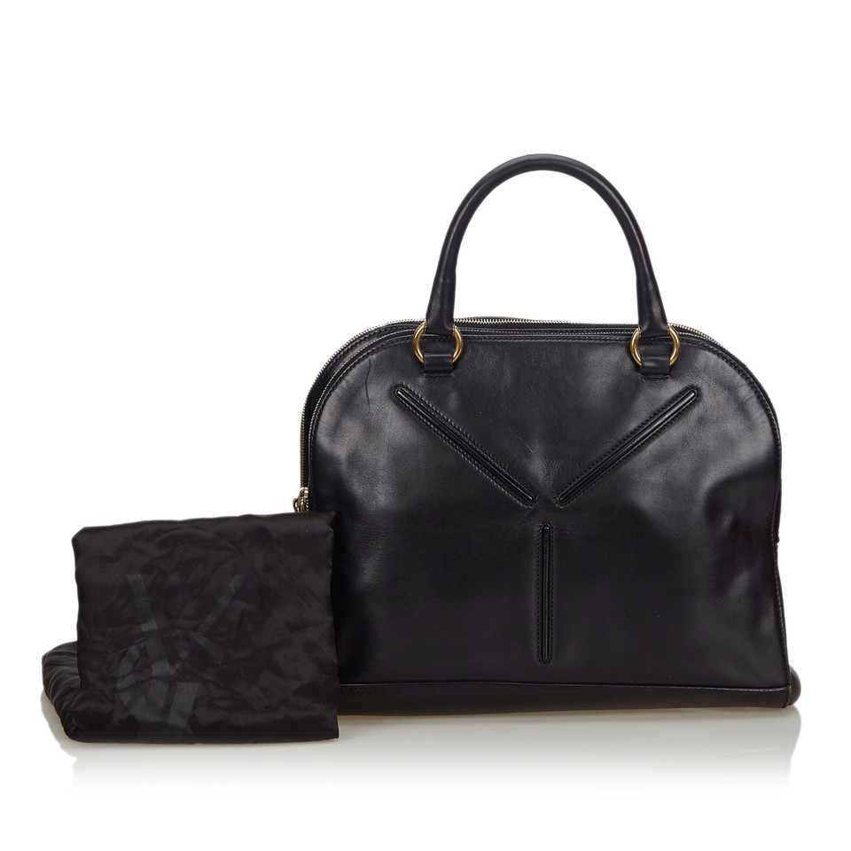 Yves Saint Laurent Handtasche aus Leder in Schwarz