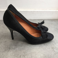 Lanvin Pumps/Peeptoes aus Leder in Schwarz