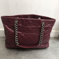 Chanel Handbag Leather in Bordeaux