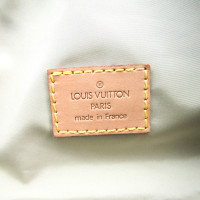 Louis Vuitton attaquant