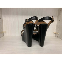 Moschino Love Sandalen aus Leder in Schwarz