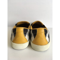 Burberry Trainers in Beige