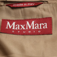 Max Mara Jacke/Mantel aus Wolle in Beige