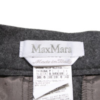 Max Mara Paire de Pantalon en Gris