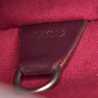 Louis Vuitton Alston aus Leder in Violett